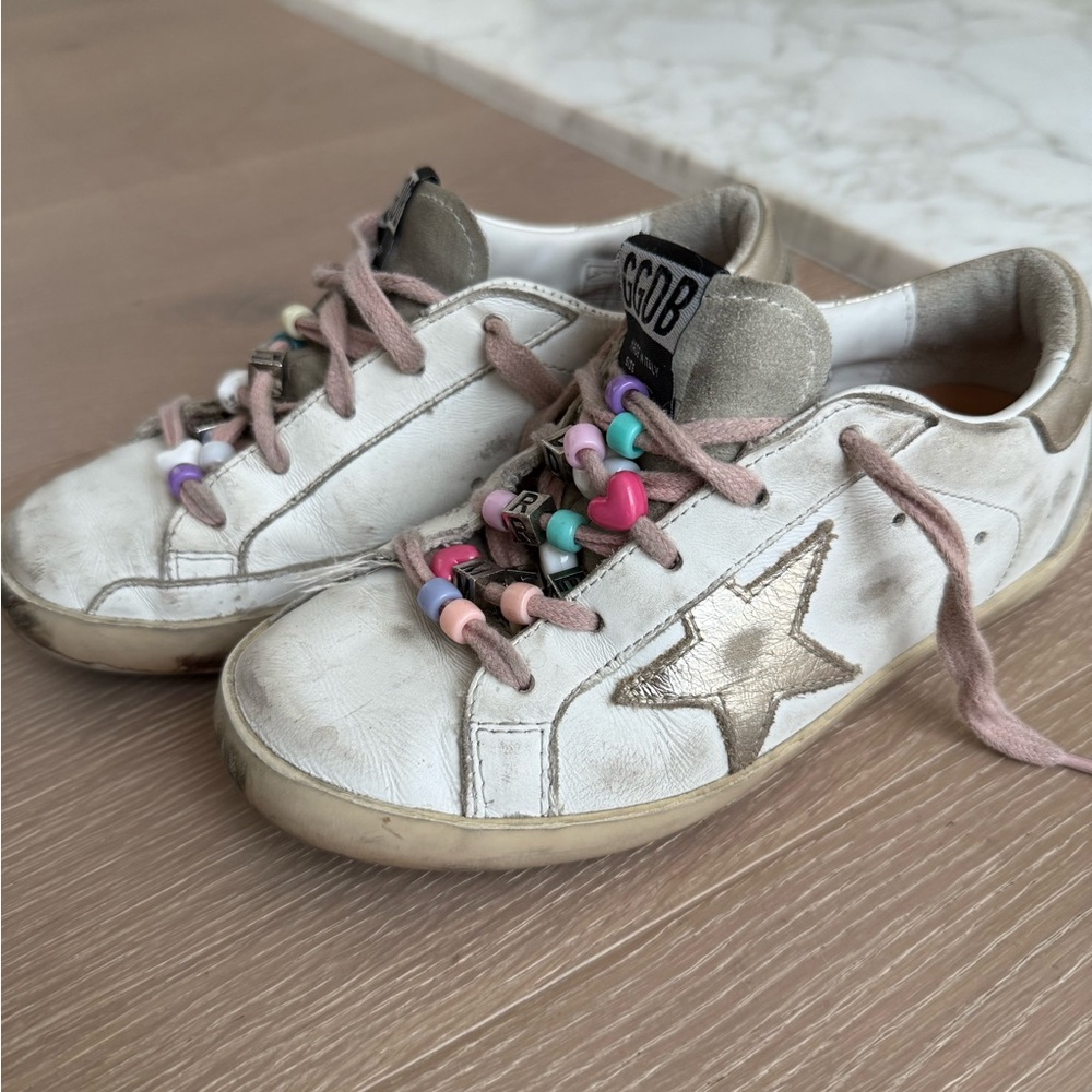 Girls Golden Goose Sneaker size 33 (US 3)